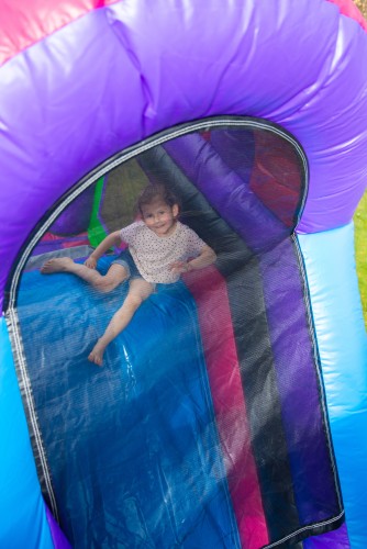 Disco olifant Jump & Slide huren | Springkasteel met glijbaan Nieuw vanaf april